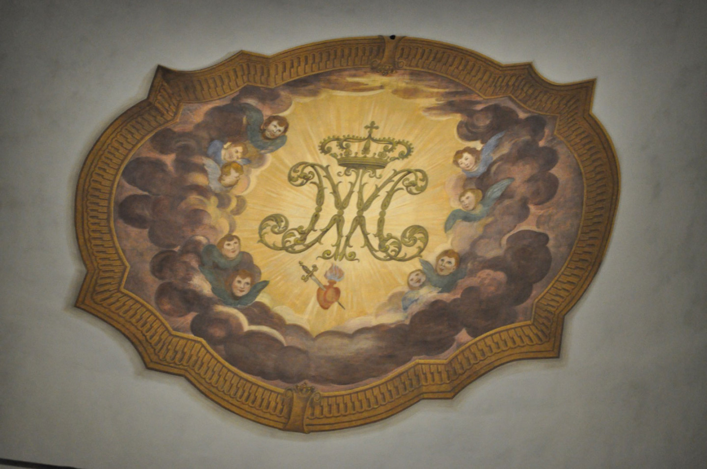 21-sacro-cuore-di-Maria-e-Maria-regina-affresco-volta-san-martino-d'albaro